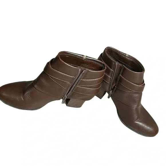 Thalia Sodi ankle booties woman 9M .Brown square heel ,round toe, EC - Picture 6 of 16